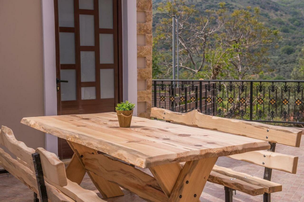 Marika Traditional Home Elos Exterior photo