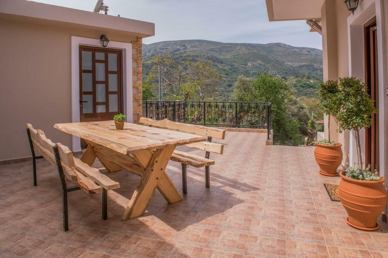 Marika Traditional Home Elos Exterior photo
