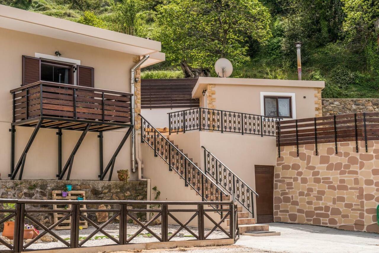 Marika Traditional Home Elos Exterior photo