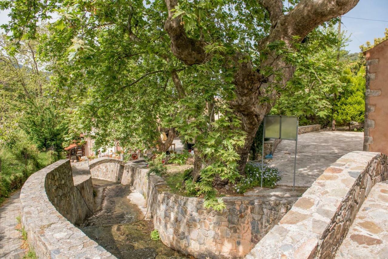 Marika Traditional Home Elos Exterior photo