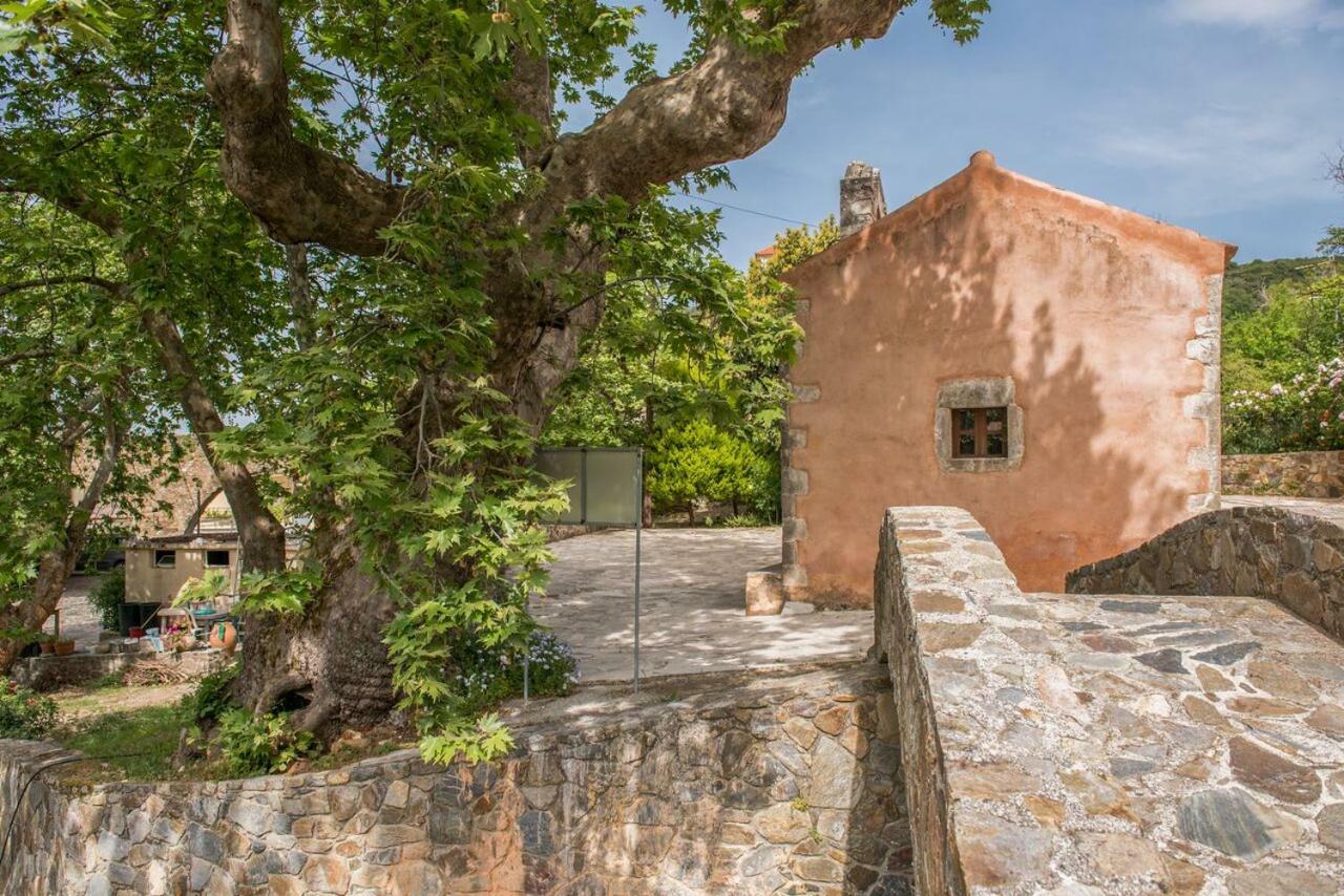 Marika Traditional Home Elos Exterior photo
