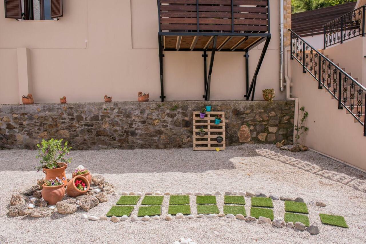 Marika Traditional Home Elos Exterior photo